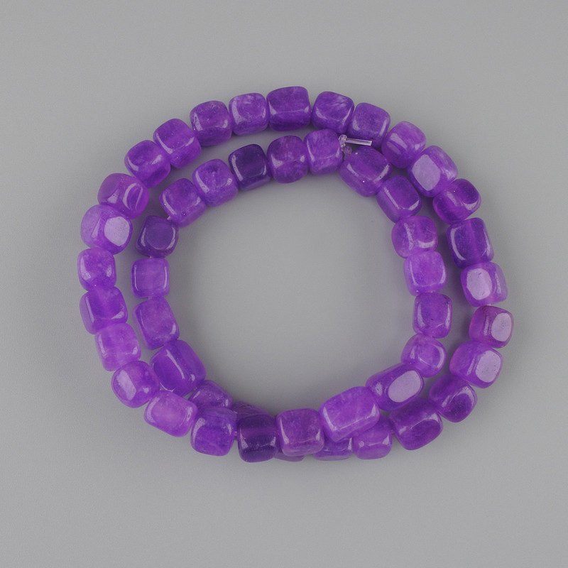 Sugilite Cube Beads 6.5-7.5 mm, 5×6.5 mm, ± 38 cm length on thread