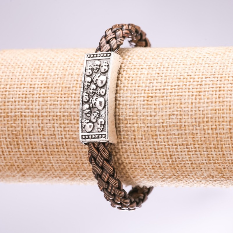 Bracelet 'Skulls' braided brown, length 20 cm